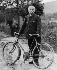 Cicloturismo: historia del viaje en bicicleta.
