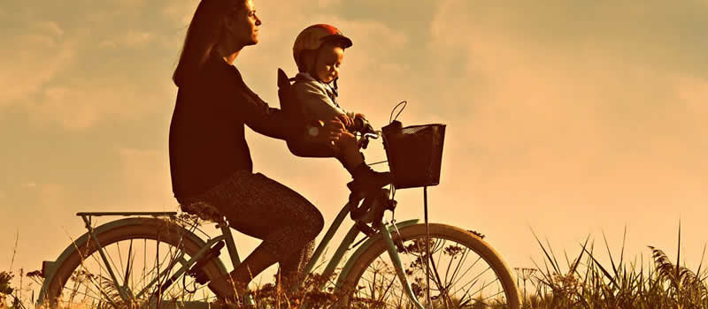 Soluciones para transportar un niño de 2 a 5 años en bicicleta