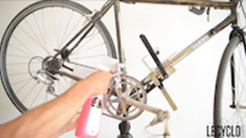 Caballeta o soporte para limpiar bicicleta