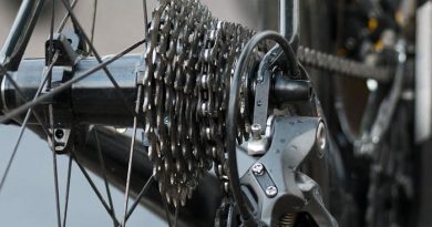 Mantener limpia la transmisión de la bicicleta: cadena, piñones, desviador y cambio