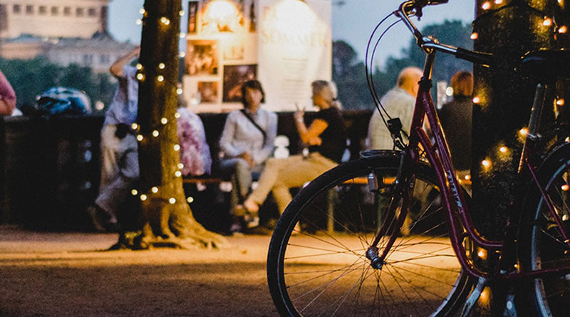 Consejos para salir de fiesta en bicicleta por la noche