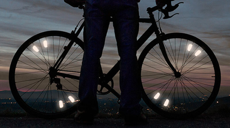 Señalización: luces pasivas que te hacen visible en bicicleta